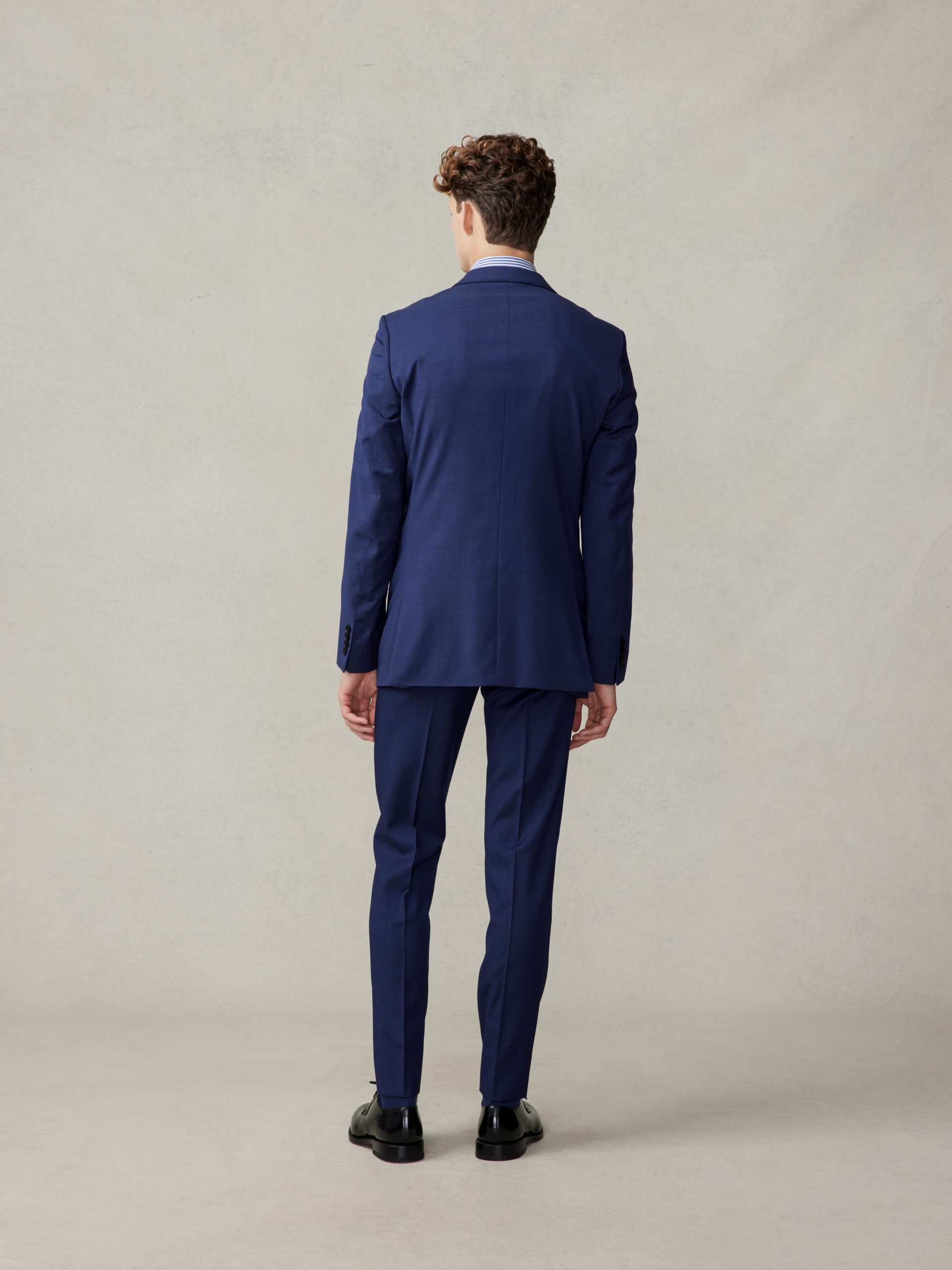 VET419 Blue Suit - Image 4