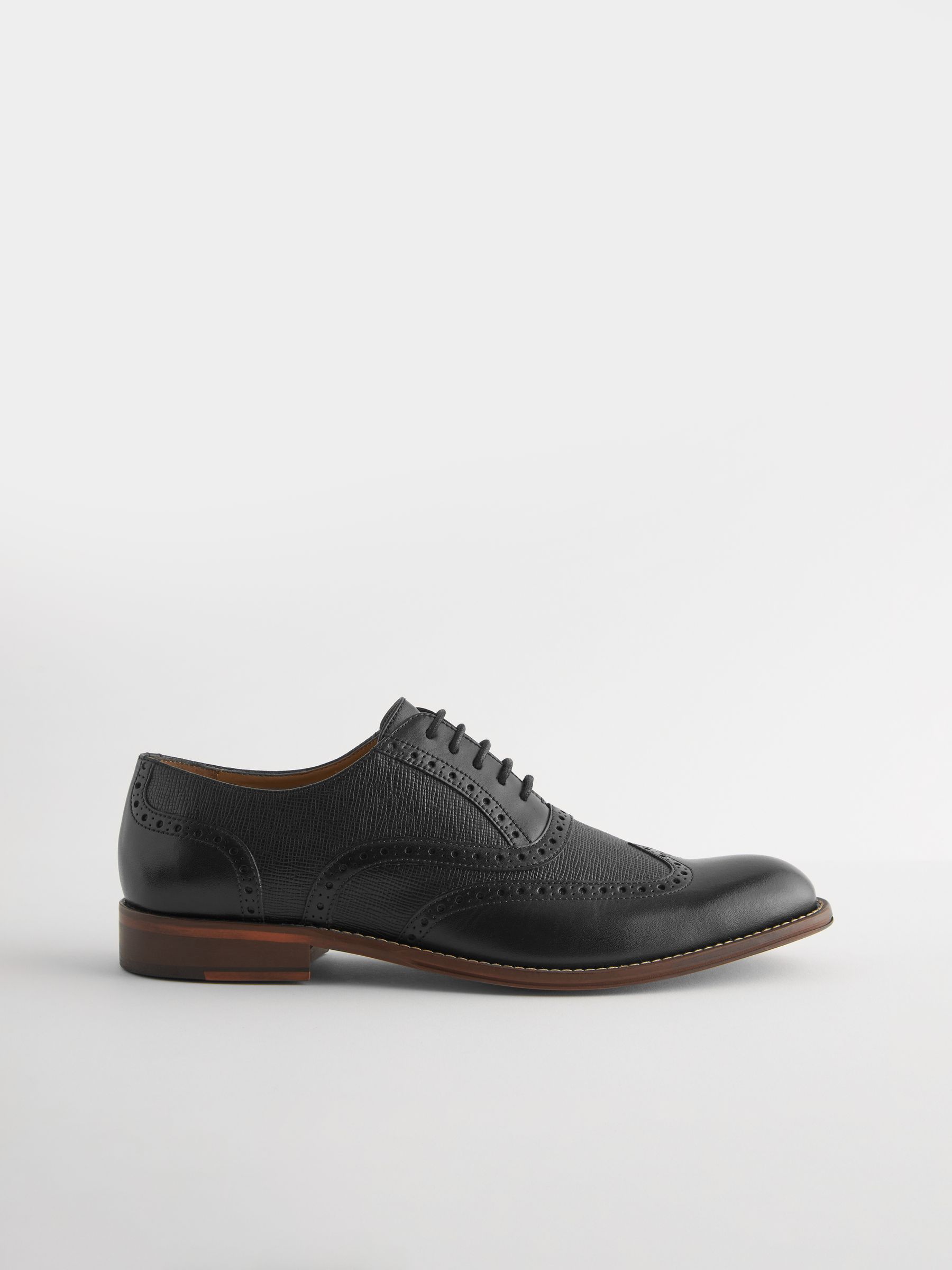 VET365 Black Leather Wing Cap Brogue Shoes - Image 2