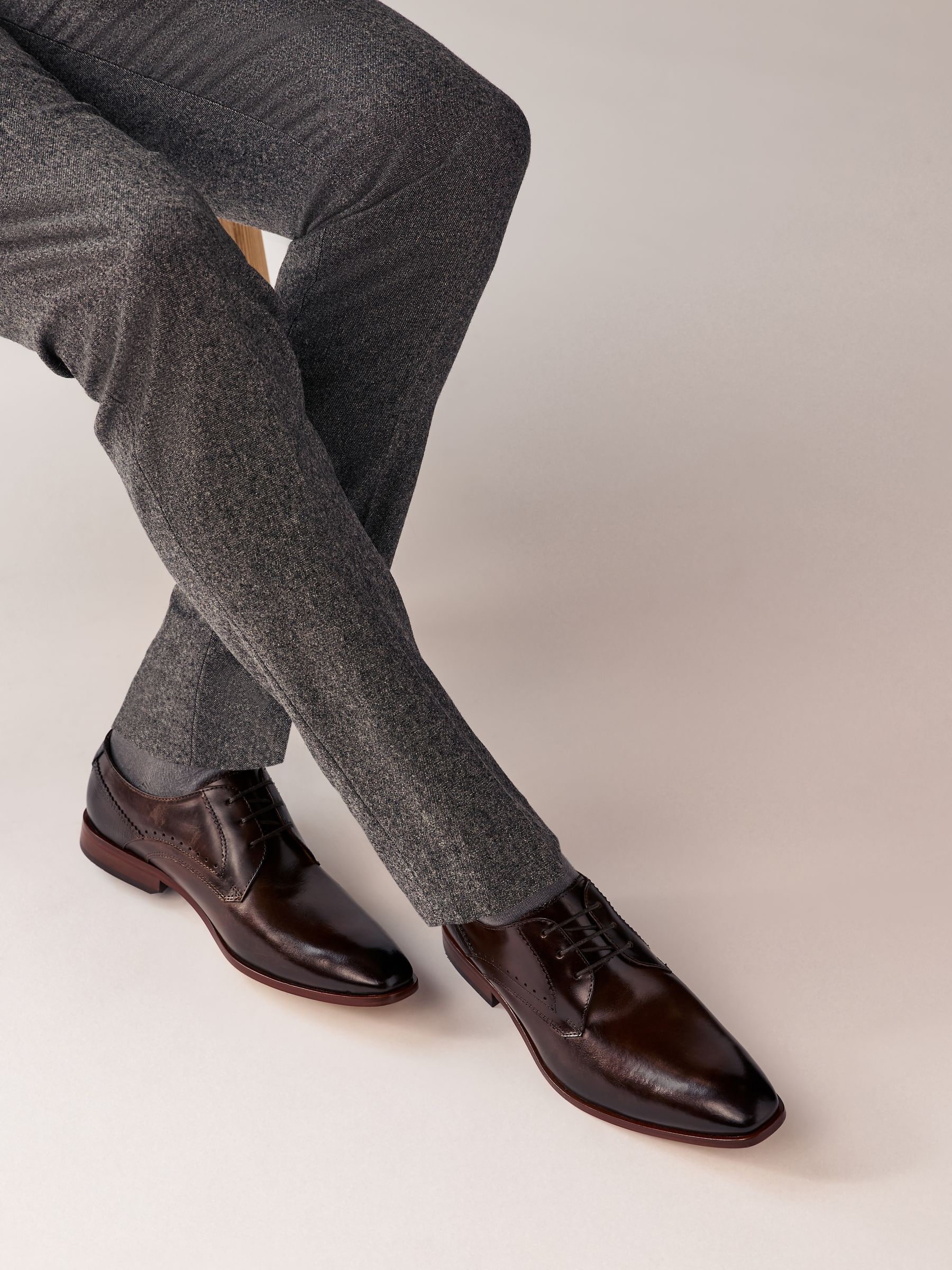 VET369 Brown Leather Derby Shoes