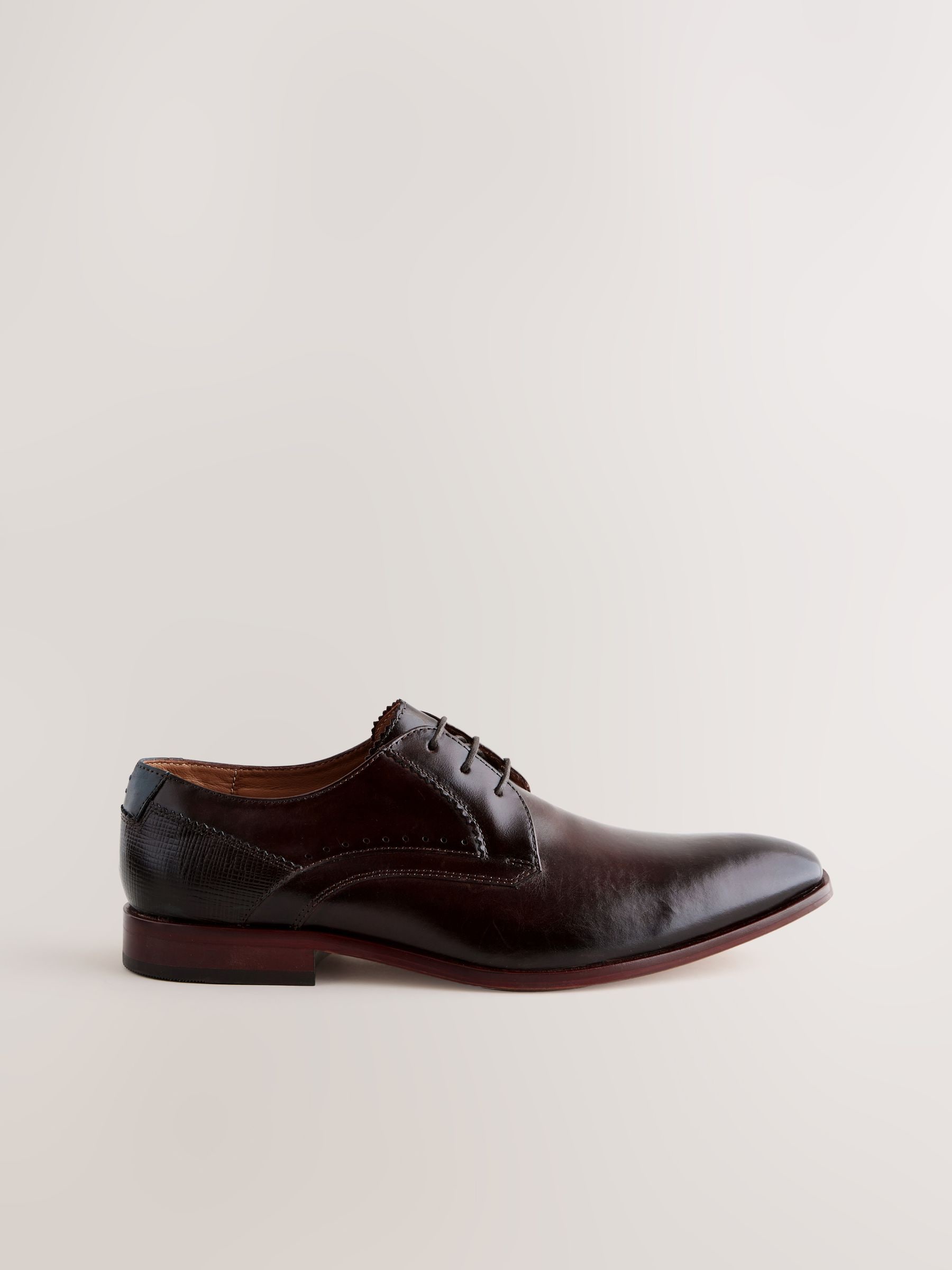 VET369 Brown Leather Derby Shoes - Image 2