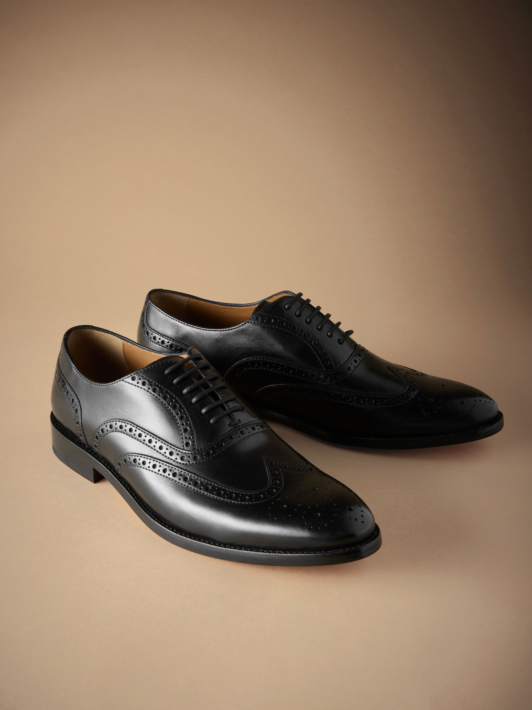 VET367 Black Wide Fit Signature Italian Leather Wingcap Brogue Shoes