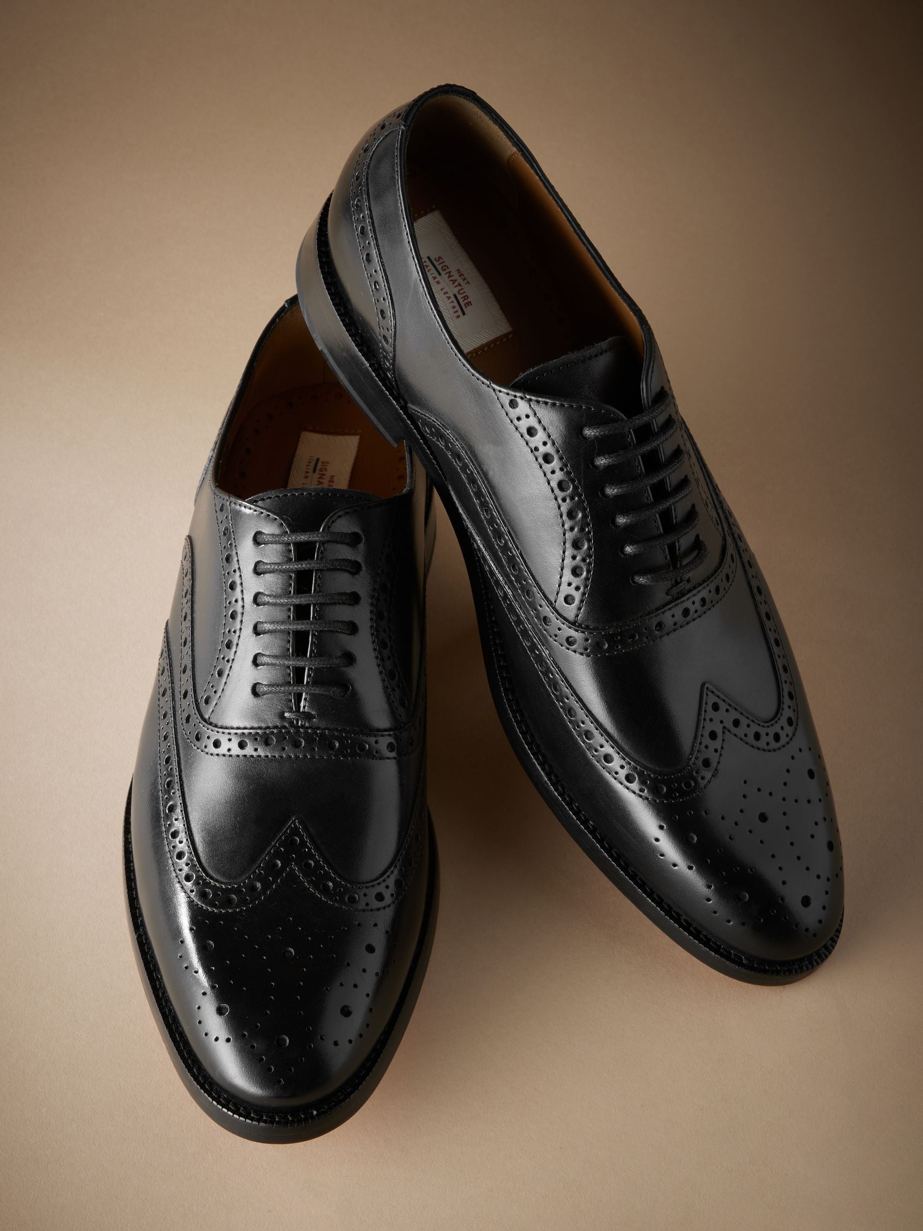 VET367 Black Wide Fit Signature Italian Leather Wingcap Brogue Shoes - Image 2