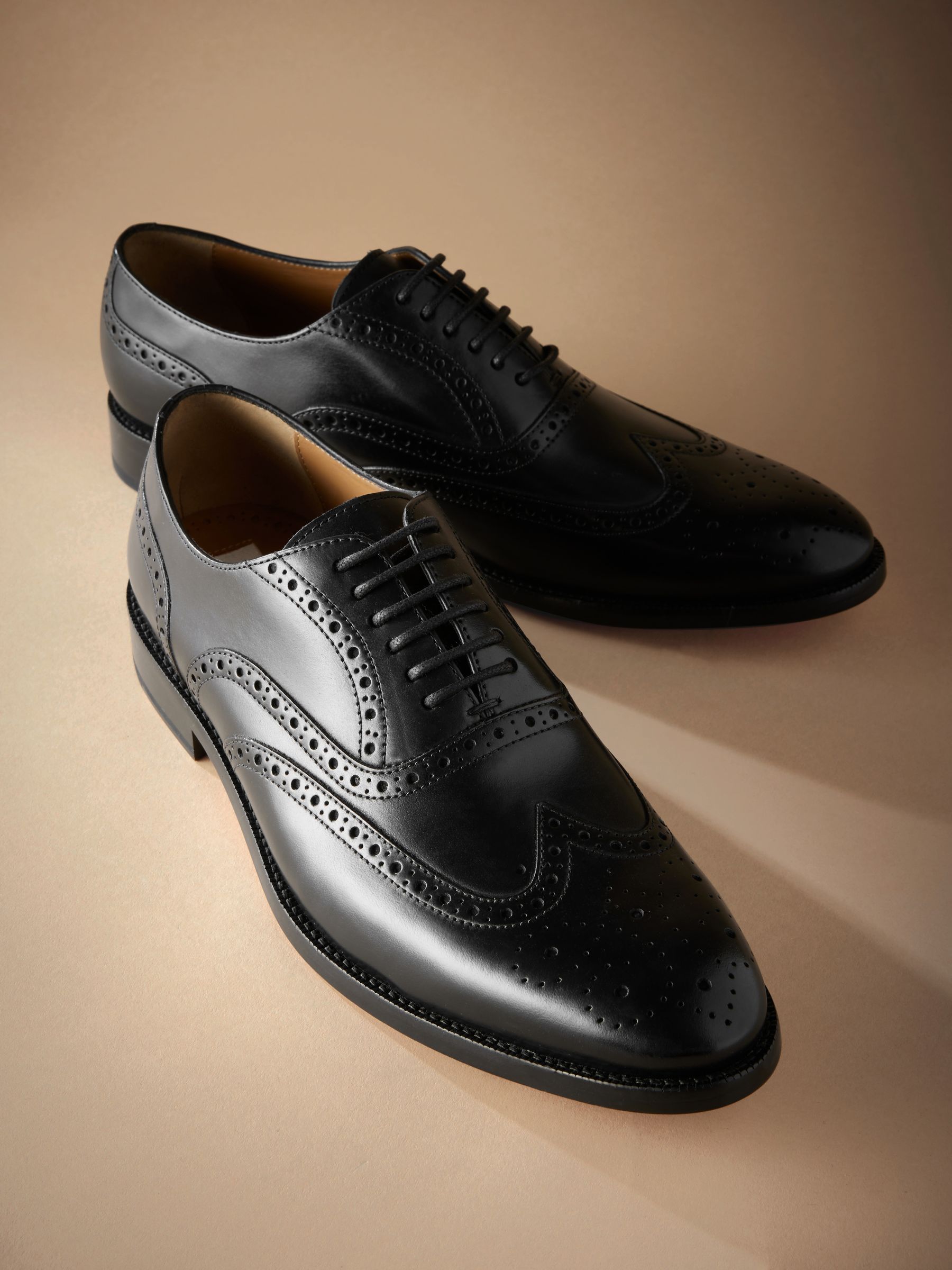 VET367 Black Wide Fit Signature Italian Leather Wingcap Brogue Shoes - Image 3