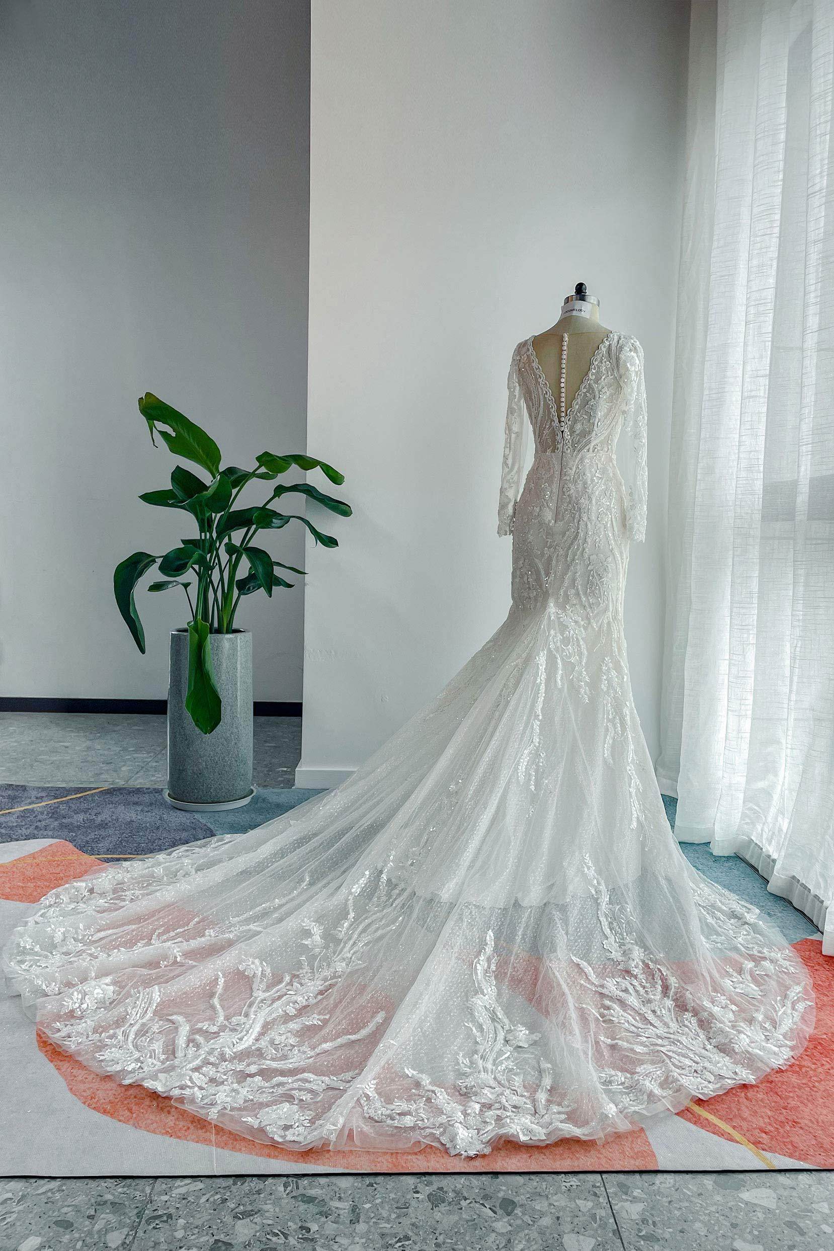 VET428 Trumpet-Mermaid Chapel Train Lace Tulle Wedding Dress - Image 8