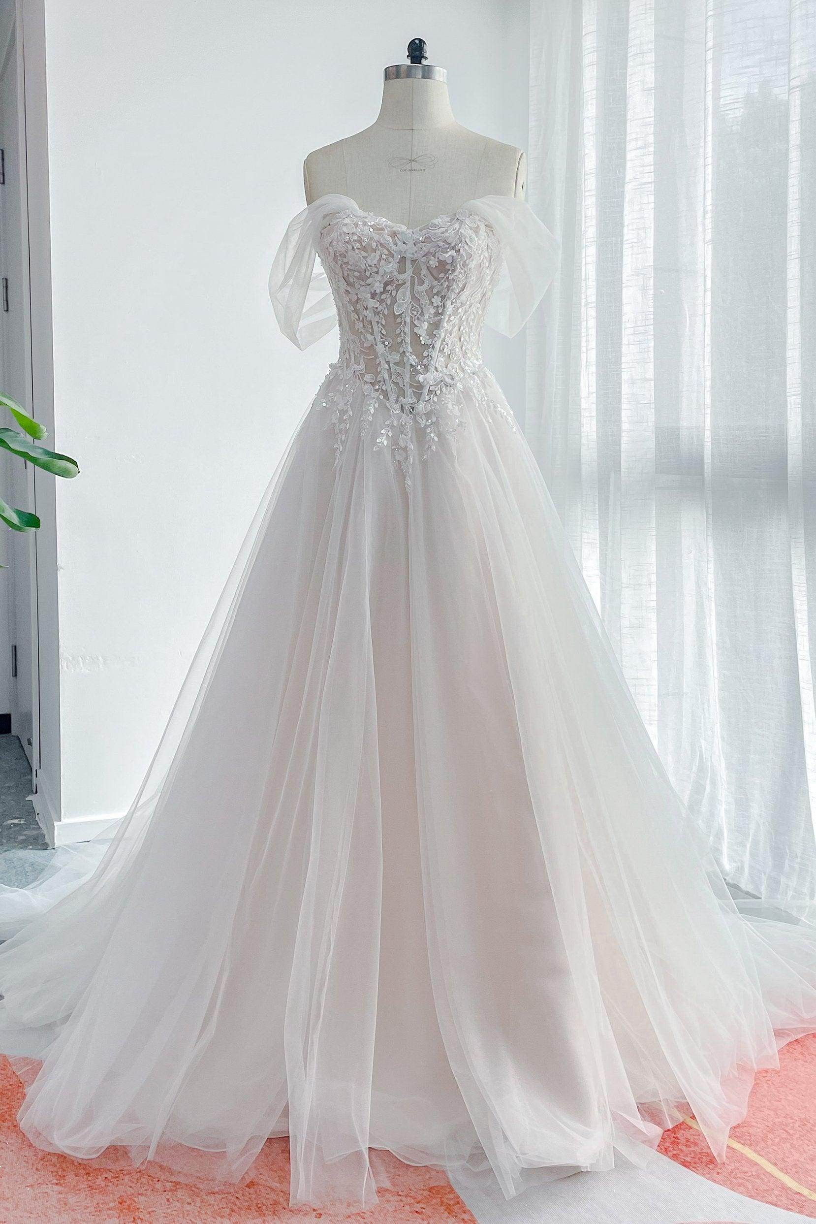 VET441 A-Line Court Train Lace Tulle Wedding Dress
