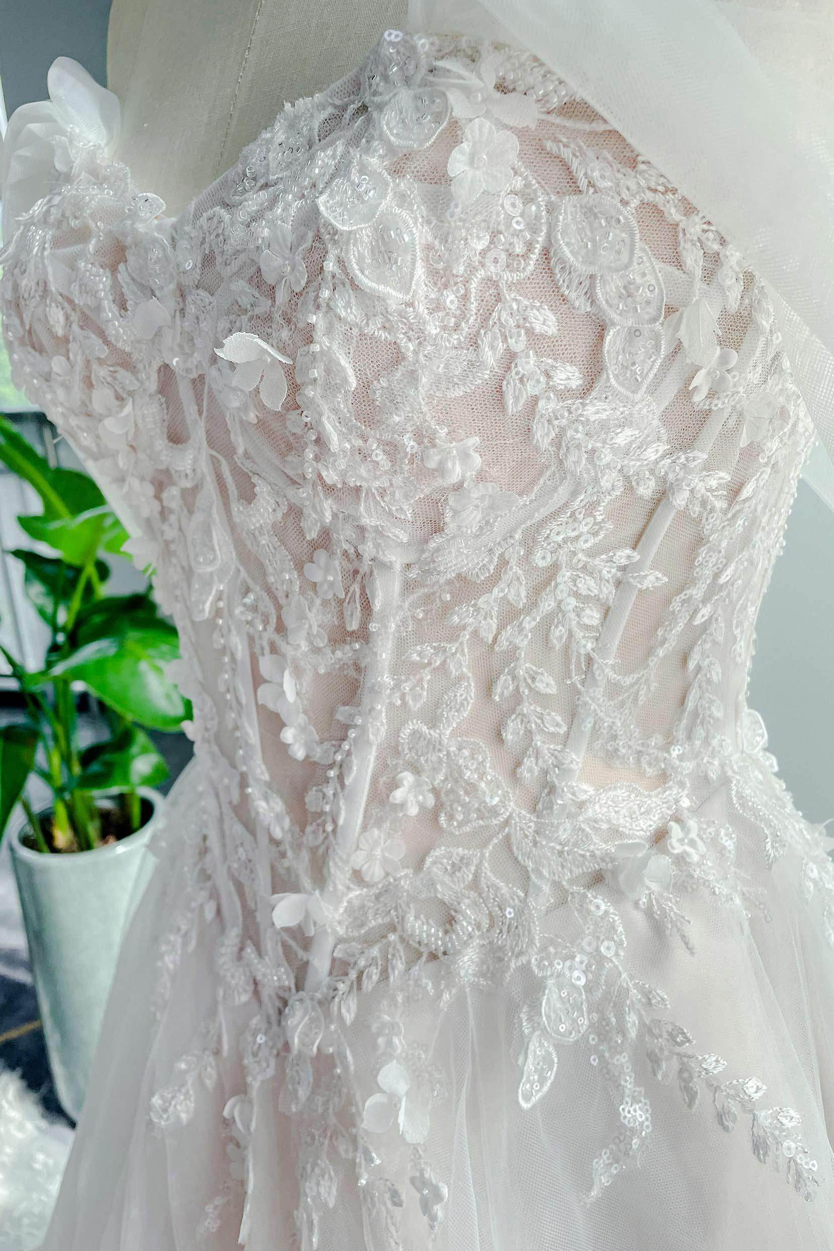VET441 A-Line Court Train Lace Tulle Wedding Dress - Image 11