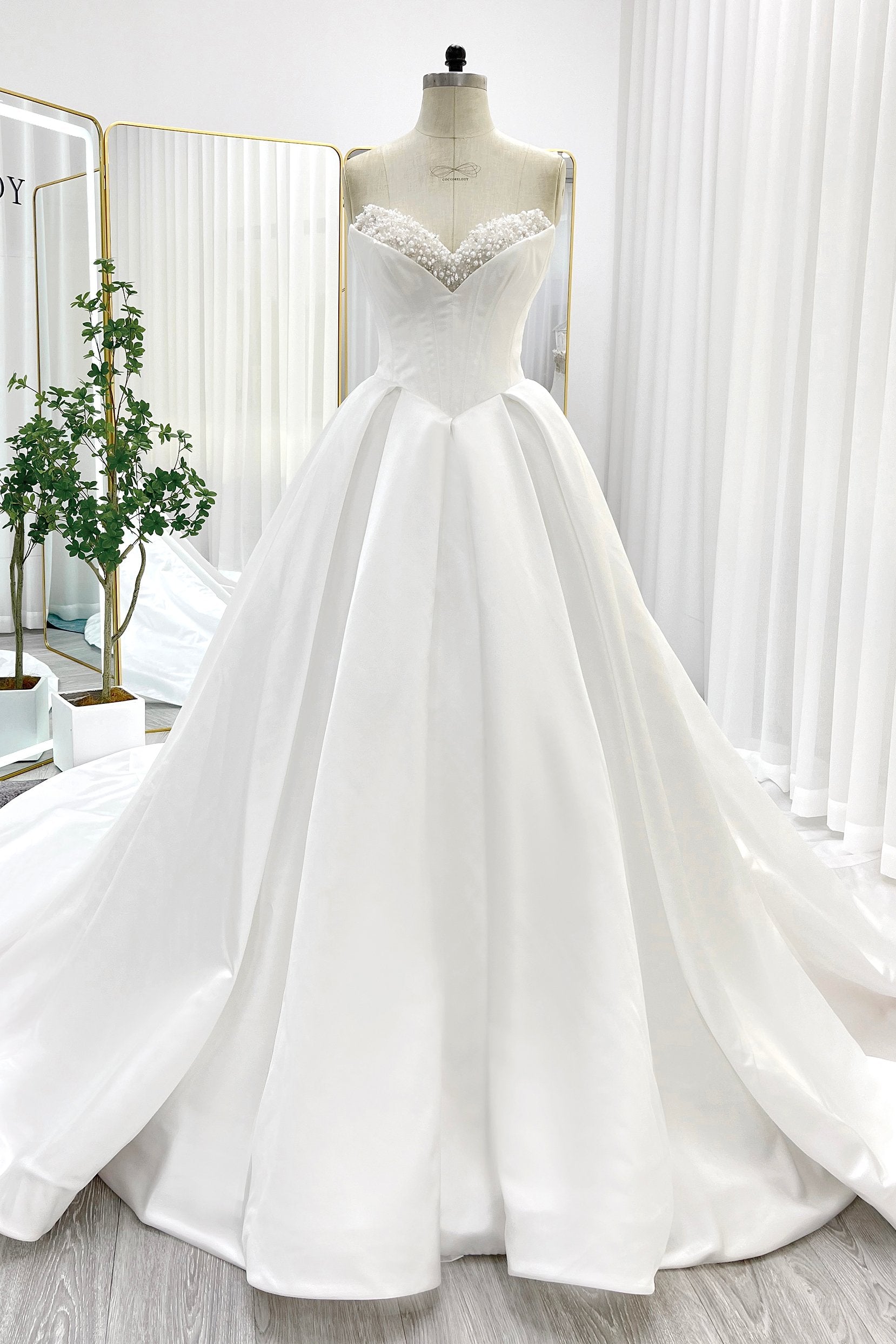 VET436 Ball Gown Chapel Train Satin Wedding Dress - Image 3