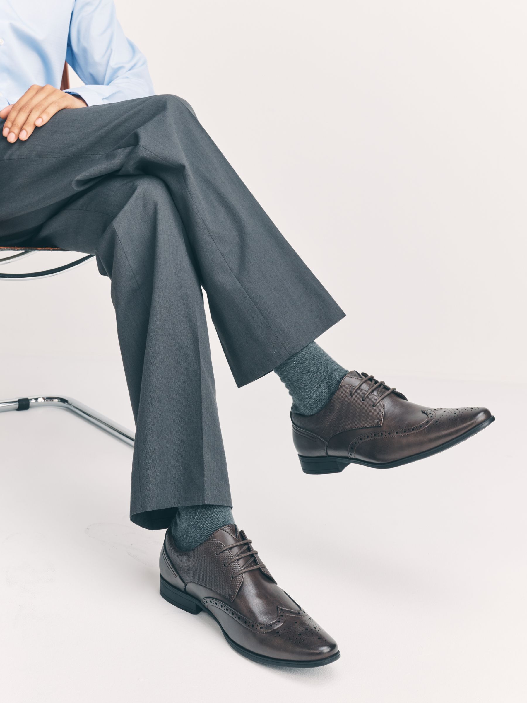 VET382 Brown Wide Fit Brogue Shoes