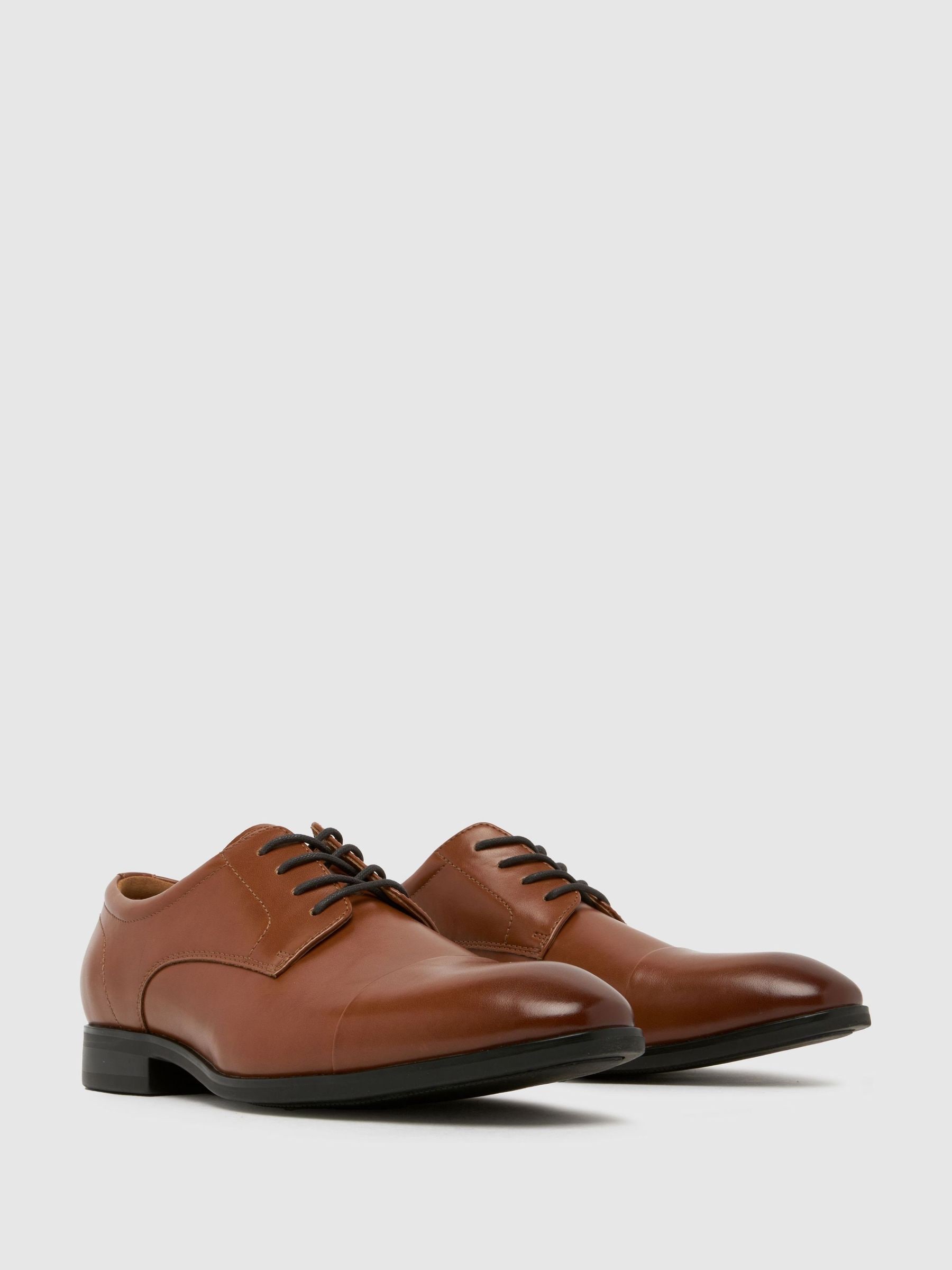VET373 Lace-Up Derby Brown Shoes - Image 2