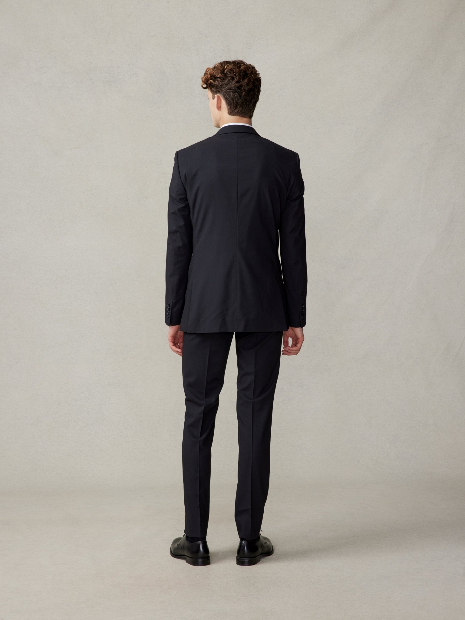 VET418 Essential Black Suit - Image 3