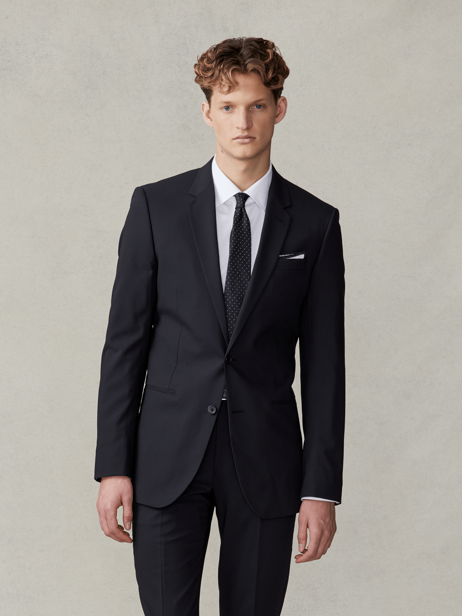 VET418 Essential Black Suit