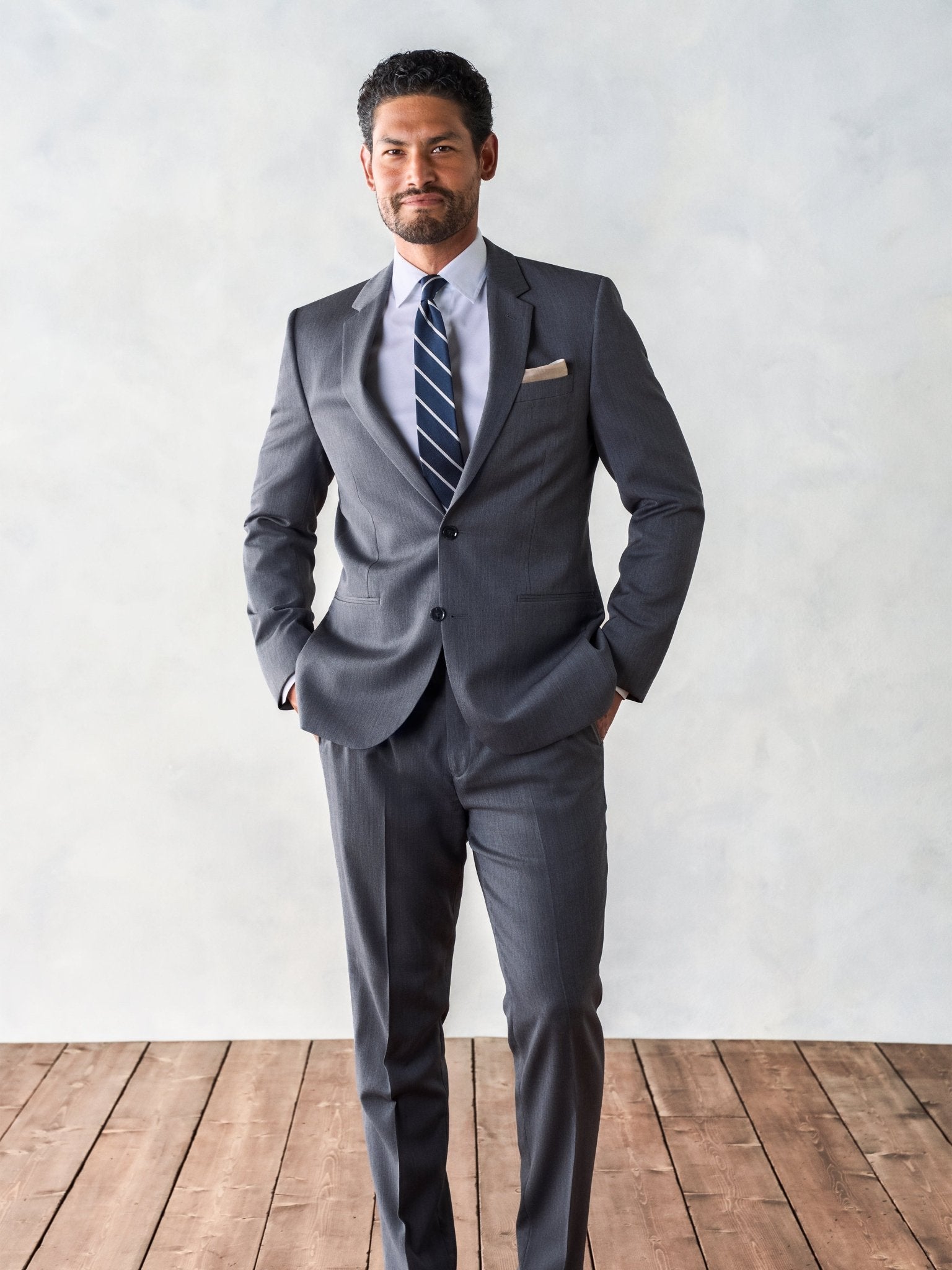 VET412 Grey Suit 5 Piece Outfit - Image 2