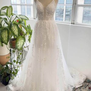 VET433 A-Line Cathedral Train Lace Tulle Wedding Dress