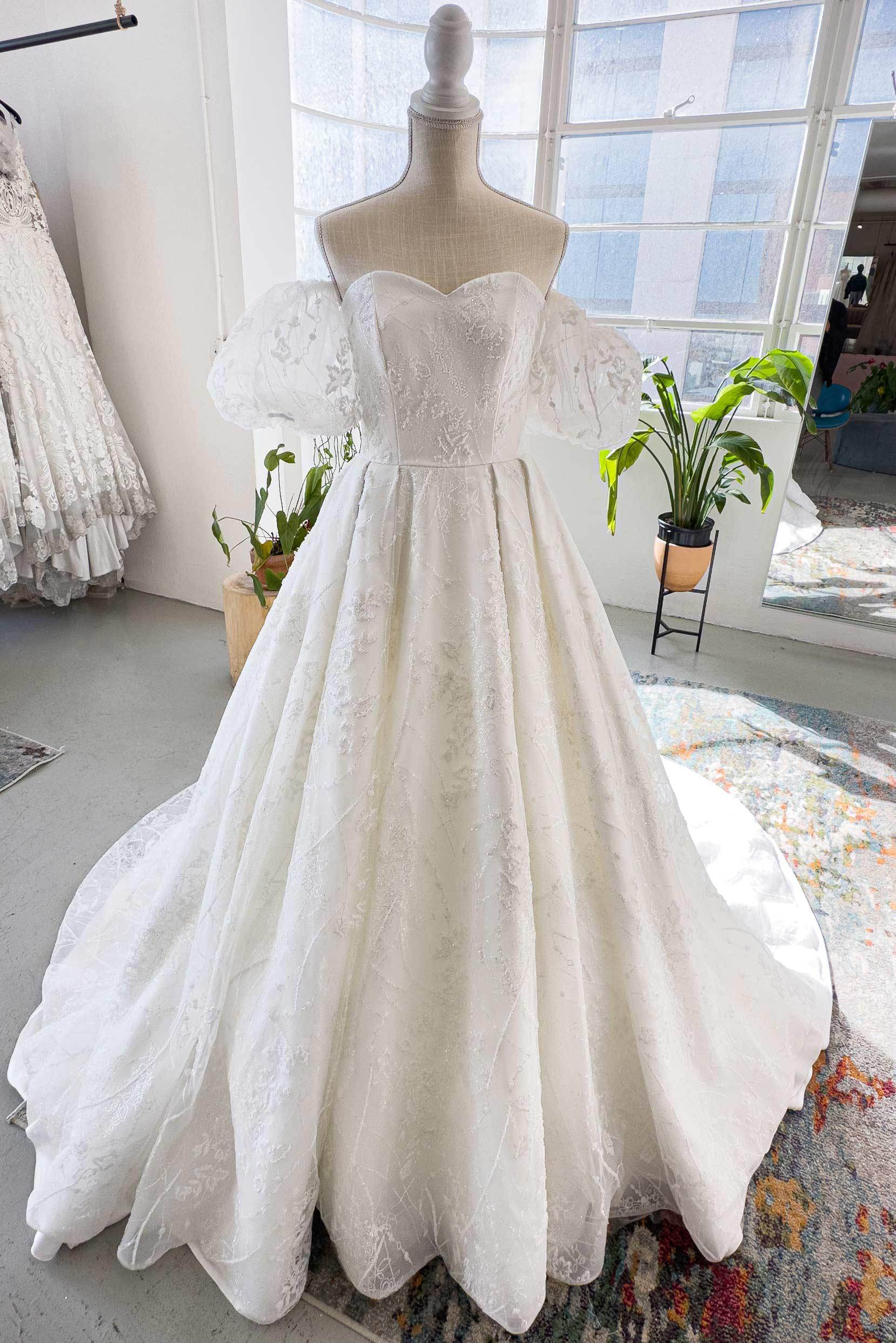 VET432 A-Line Chapel Train Lace Tulle Wedding Dress